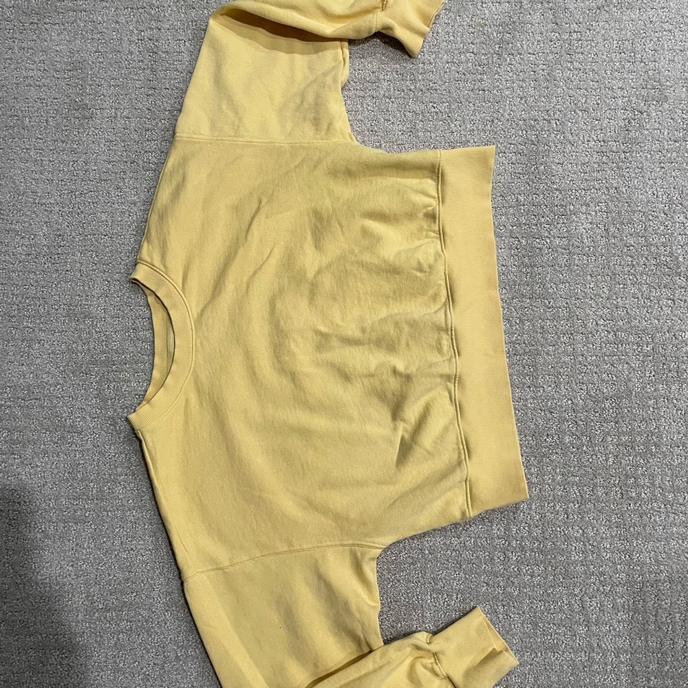 Cropped Yellow Sweatshirt Medium - Picture 2 of 5